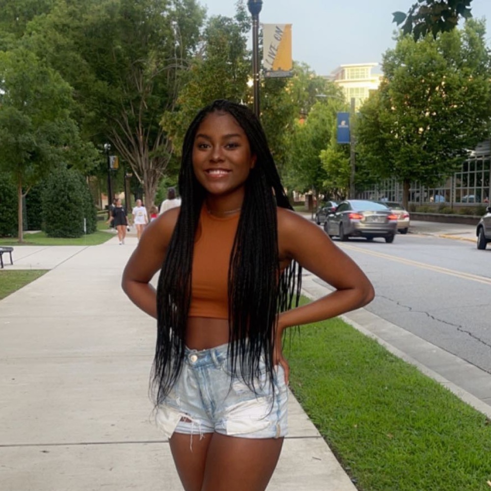 Meet your Posher, Jada